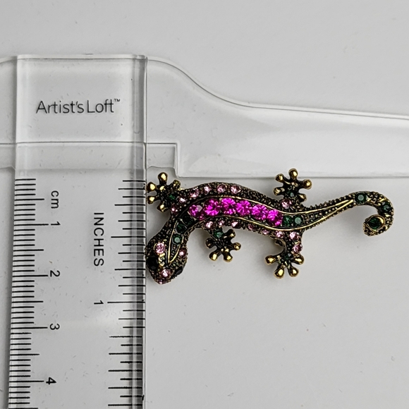 Victorian Design Bohemian Purple Rhinestone Lizard Brooch - Picture 5 of 8